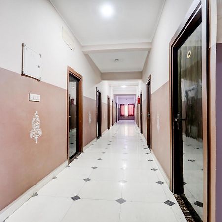מלון גורקפור Super Townhouse Gida Near Rto Office מראה חיצוני תמונה