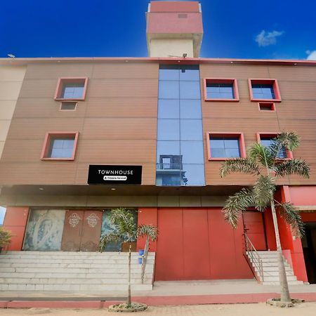 מלון גורקפור Super Townhouse Gida Near Rto Office מראה חיצוני תמונה